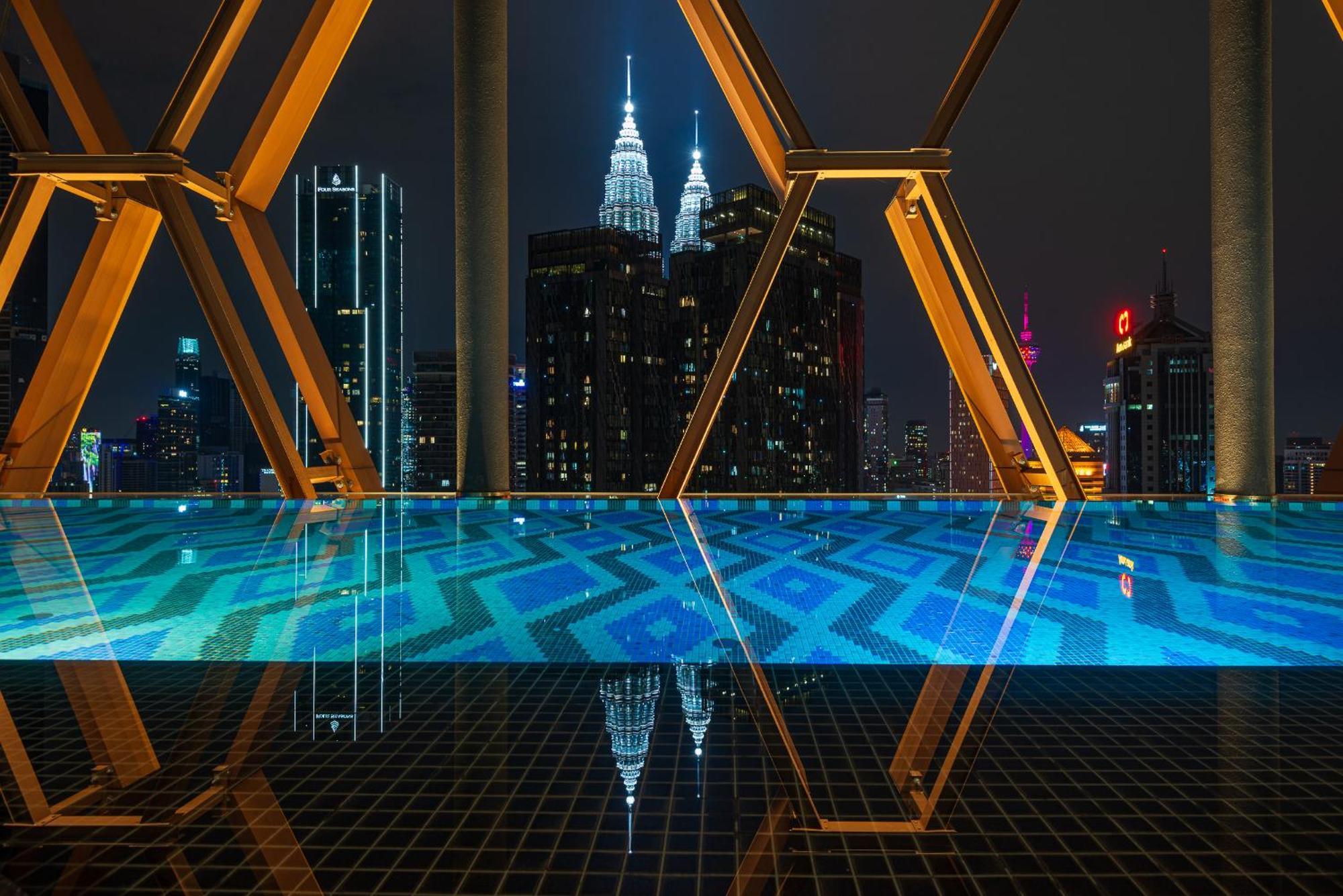 Scarletz Suites Klcc By Deko كوالالمبور المظهر الخارجي الصورة