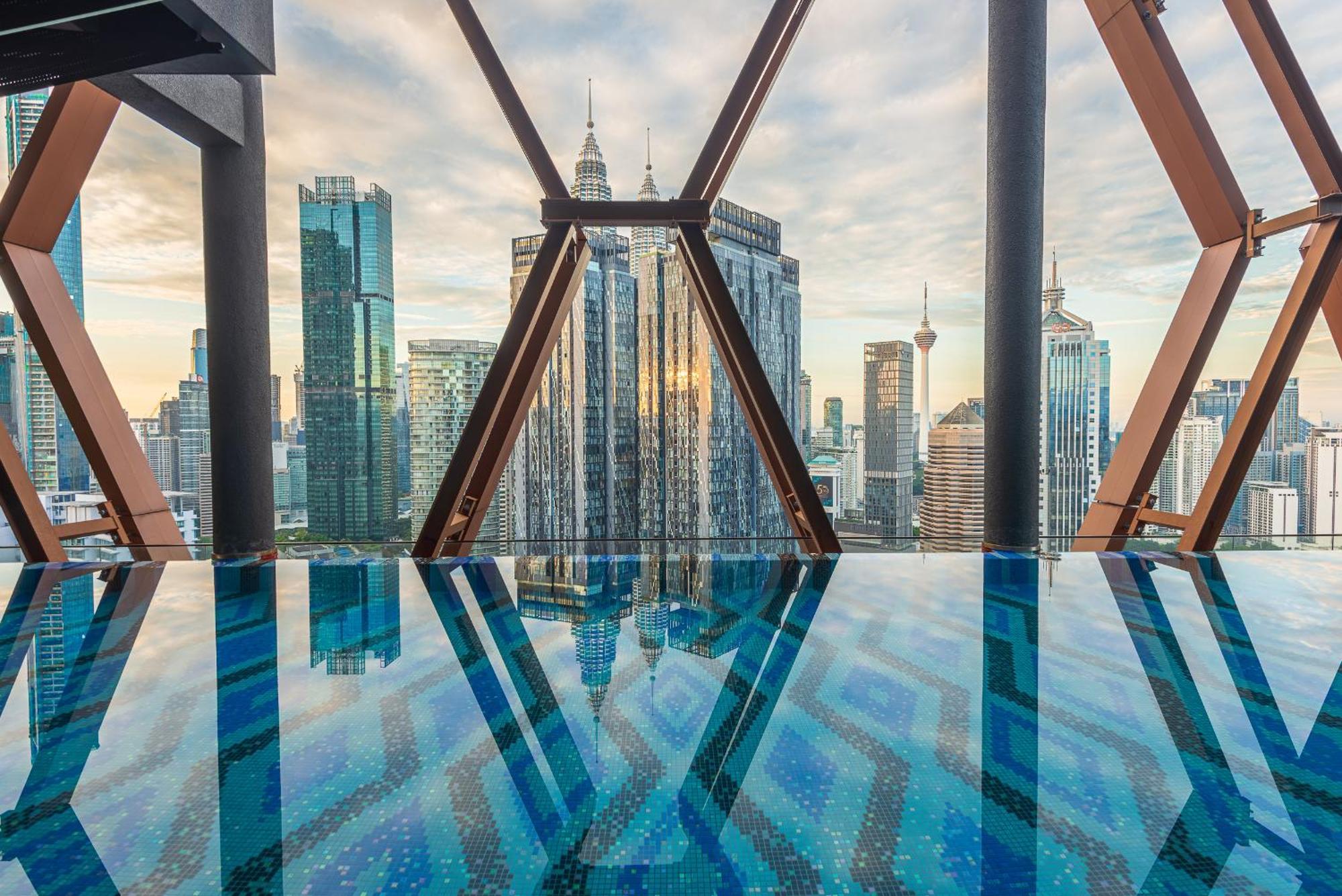 Scarletz Suites Klcc By Deko كوالالمبور المظهر الخارجي الصورة